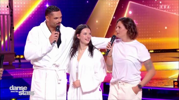 Elsa Bois et Florent Manaudou dans DALS