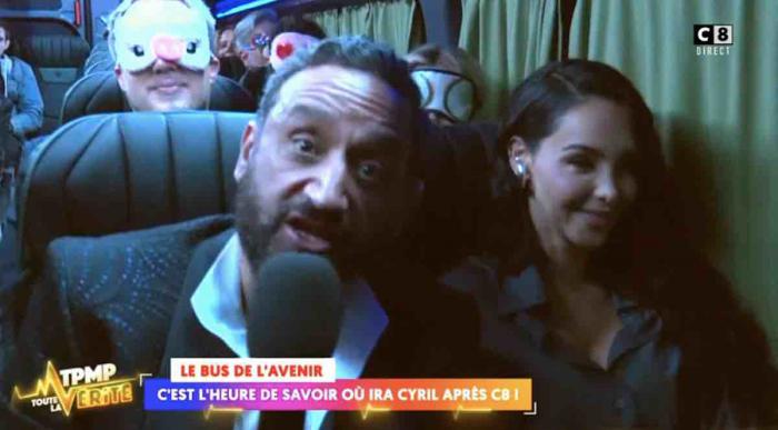 Cyril Hanouna dans le bus de l