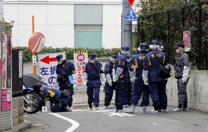 police japonaise sur les lieux de l