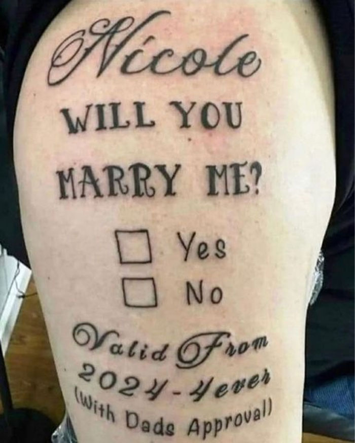 tatouage raté  demande de mariage