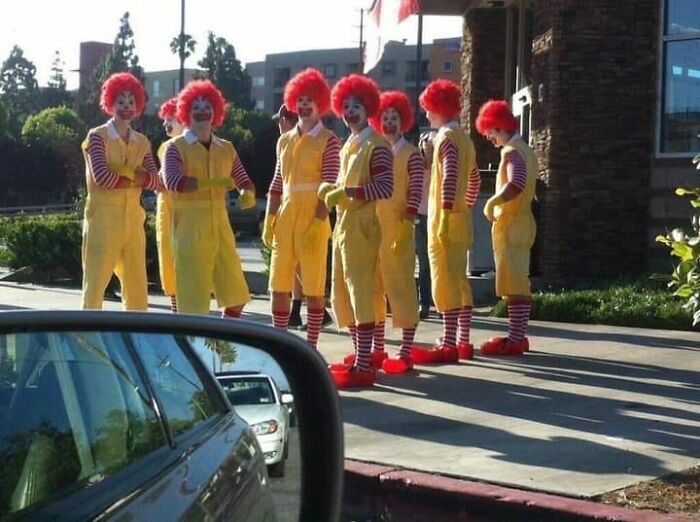 des clowns mcdonald