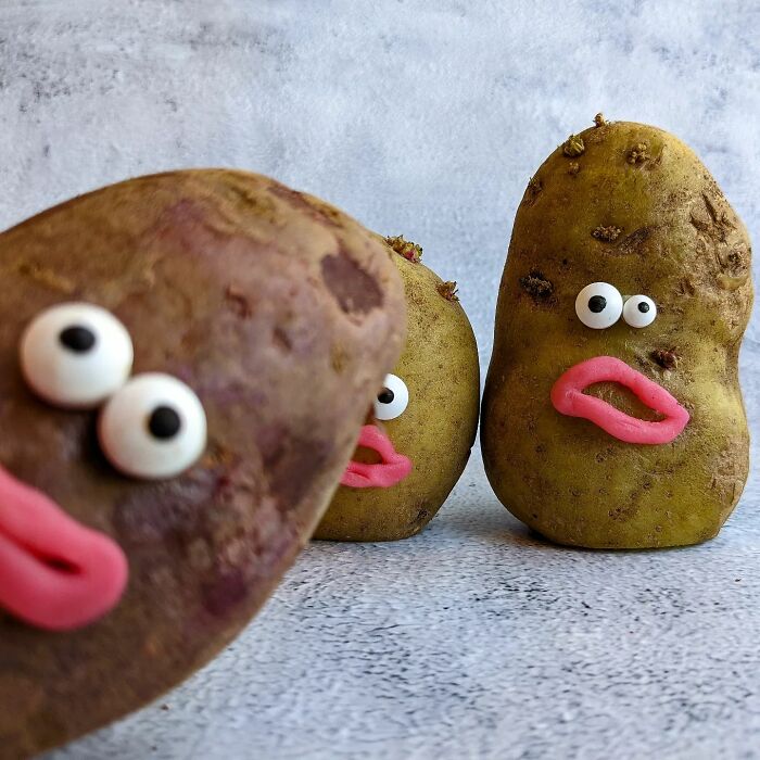 des pommes de terre visages