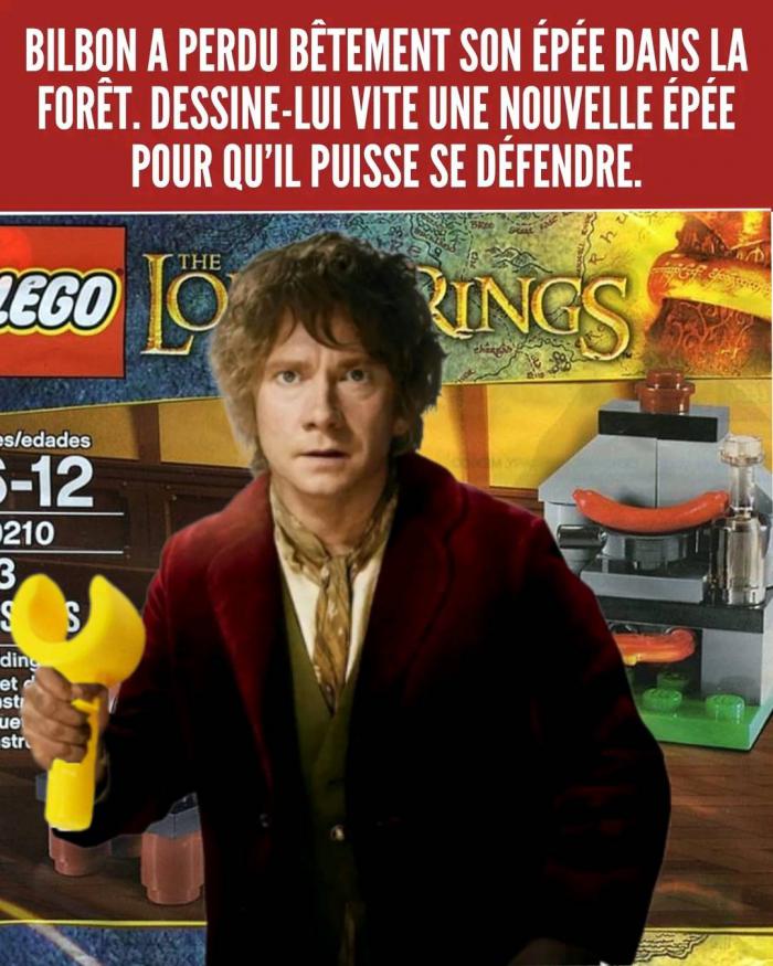 Bilbon devant une boite LEGO du Seigneur des Anneaux