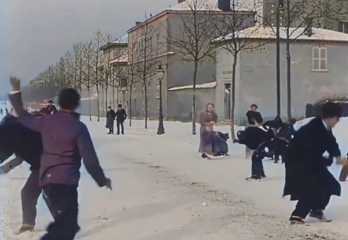 Un combat de boules de neige à Lyon en 1896.