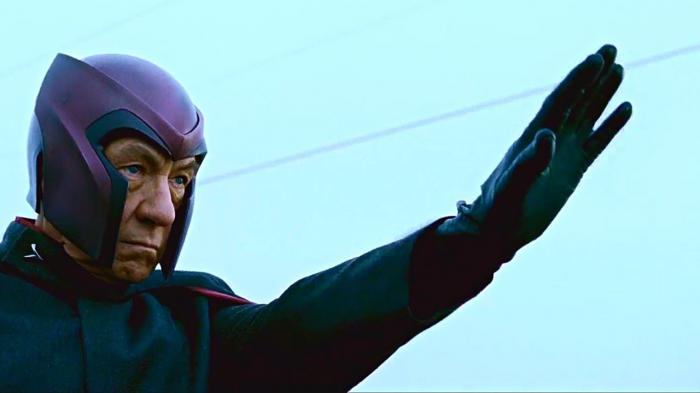 Magneto (Ian McKellen)