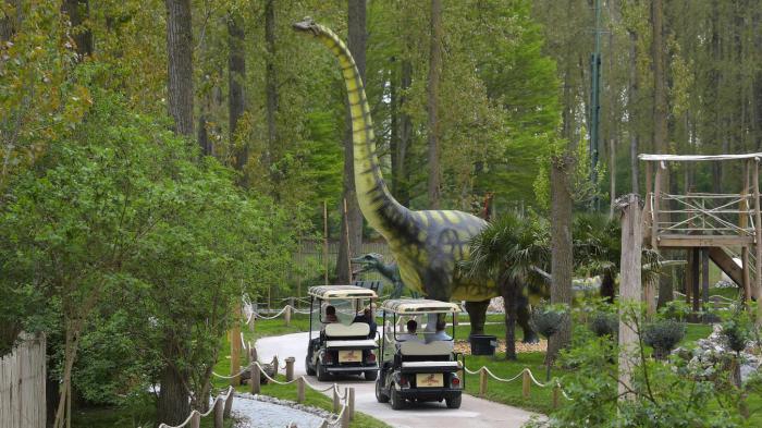 Ce parc d'attractions sur les dinosaures va enfin ouvrir ses portes  prochainement en France