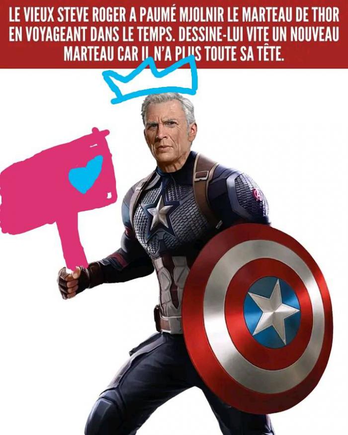 Captain America qui tient un marteau mal dessiné