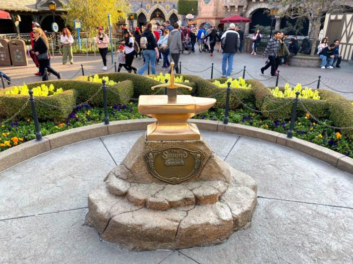 Excalibur dans les parcs Disneyland