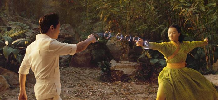 Shang-Chi et la légende des dix anneaux est un succès critique et commercial, explosant les records au box-office nord américain.