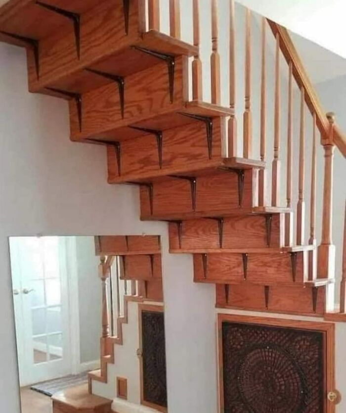 un escalier biscornu