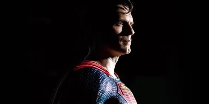 Henry Cavill en Superman dans l