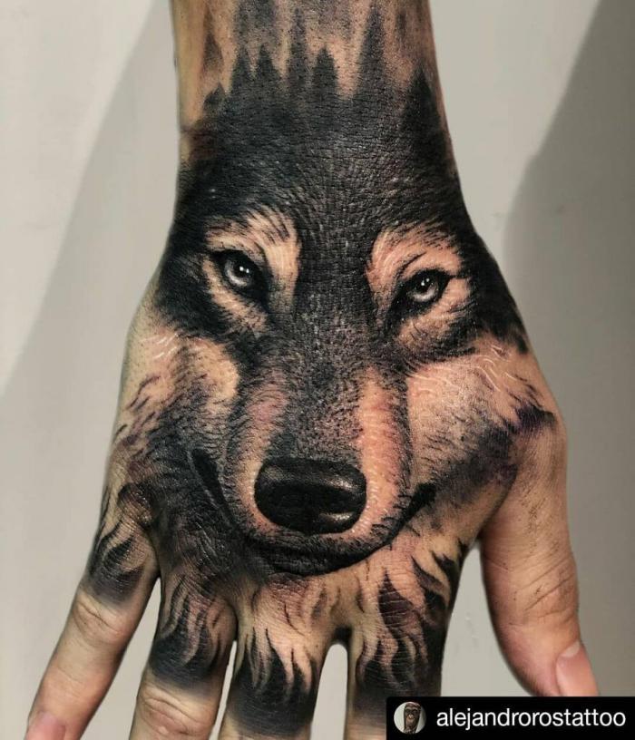 Tatouage loup