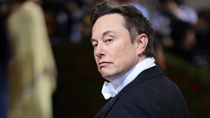 Elon Musk, boss de Twitter a viré la moitié des employés