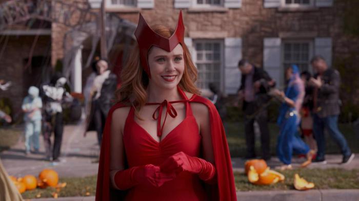 Elisabeth Olsen joue le rôle de Wanda, alias la sorcière rouge. 