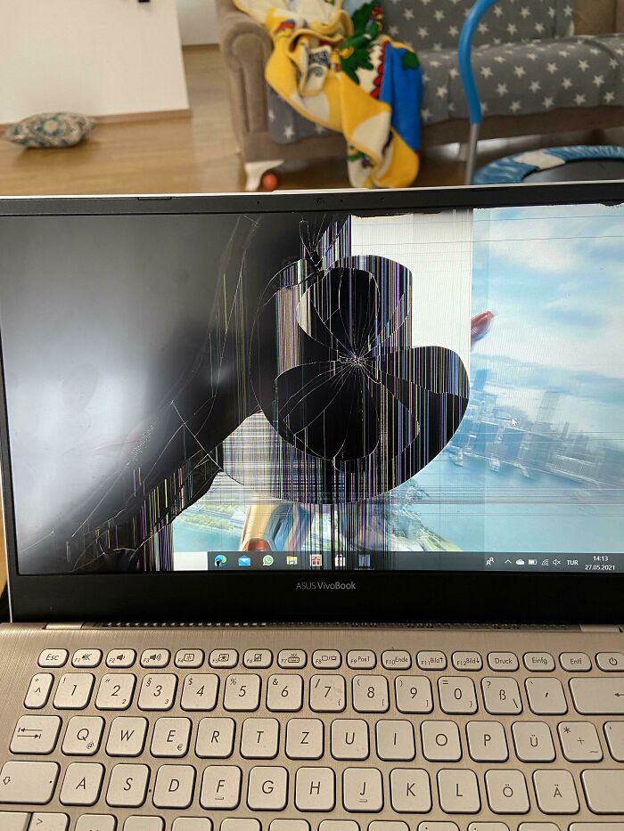 écran PC portable cassé