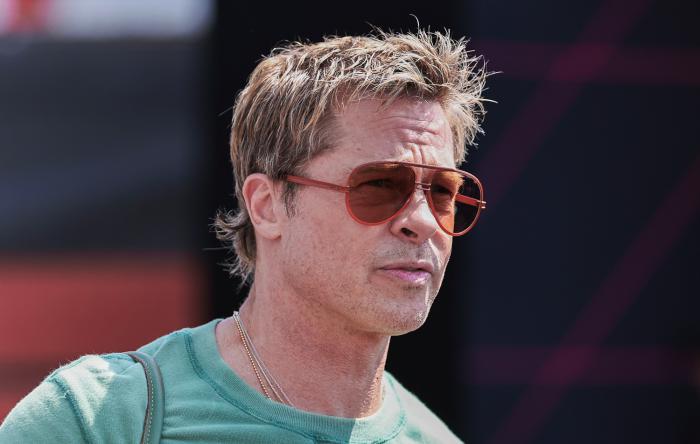 Brad Pitt avec des lunettes