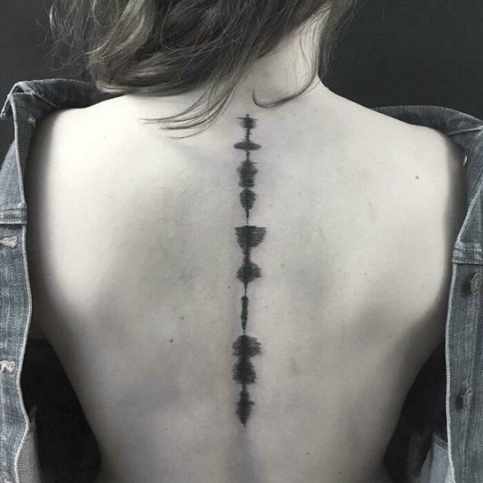 tatouage dans le dos