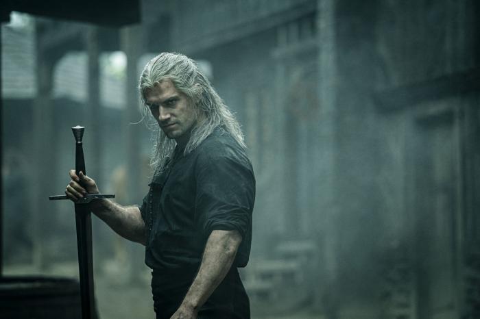 Henry Cavill en Geralt de Riv dans The Witcher pour Netflix