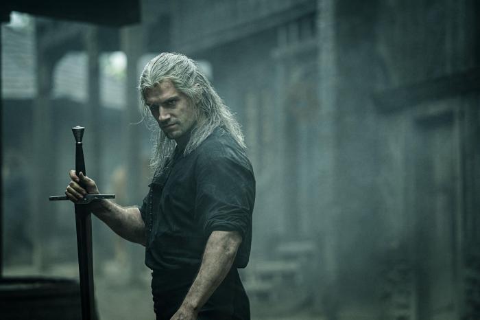 Henry Cavill dans le rôle de Geralt de Riv dans The Witcher.