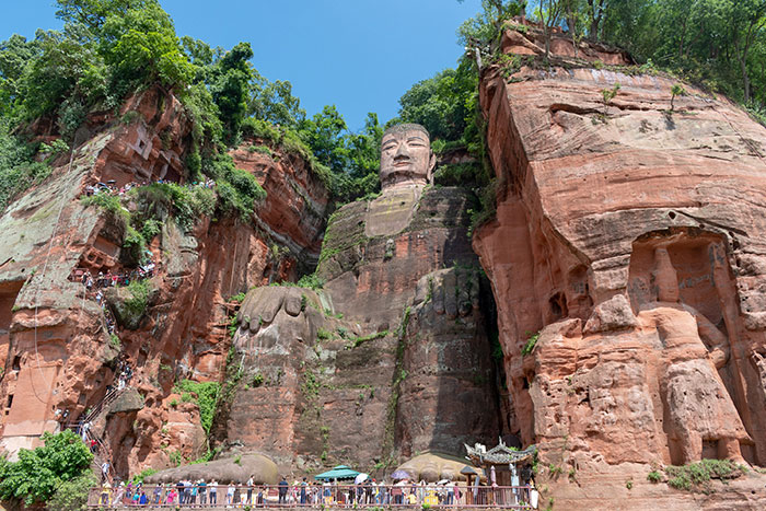 Le plus grand bouddha de pierre du monde, Leshan, Chine