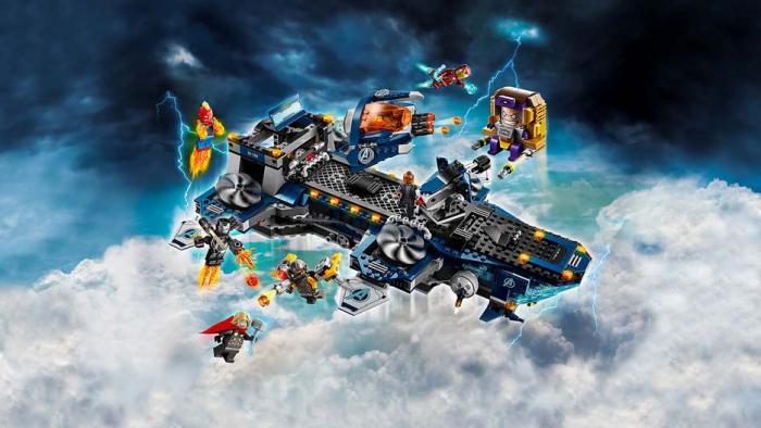 heliporteur LEGO Marvel
