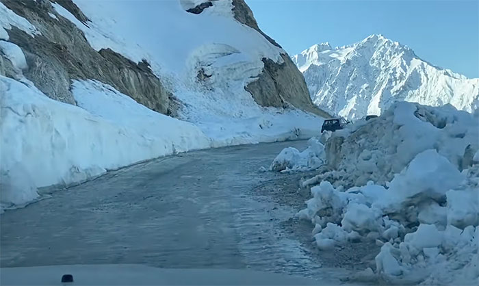 Col de Zoji La en Inde