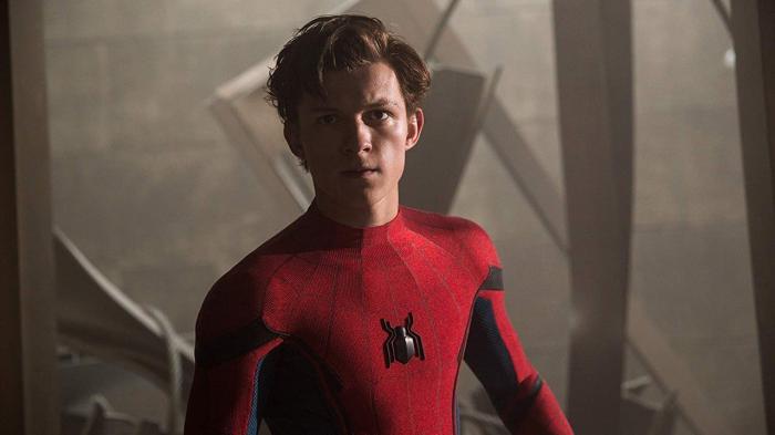 Spider-Man incarné par Tom Holland dans le MCU.